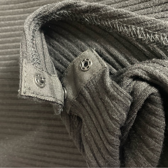 Meshki Black Ribbed Bodysuit - Picture 6 of 6